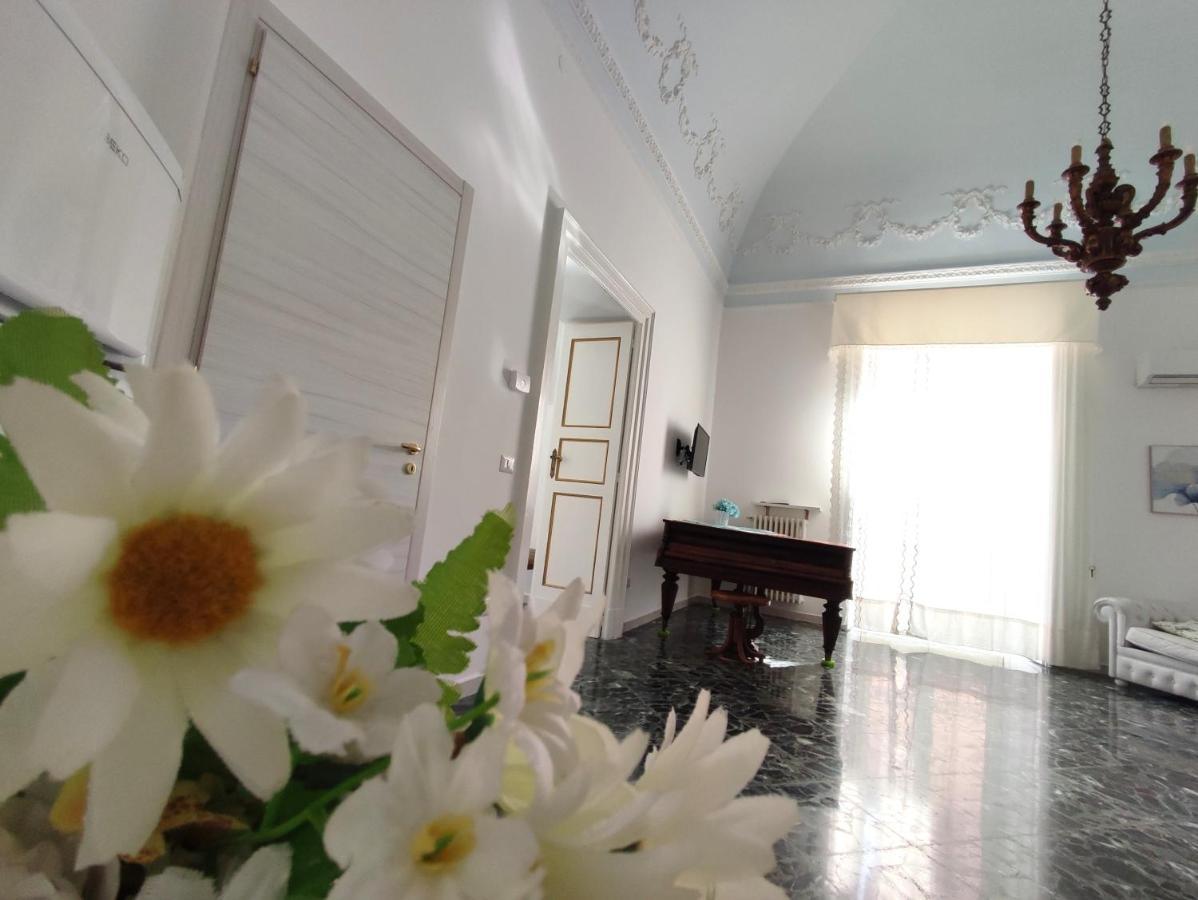 Dimora Della Marchesa - Al Duomo Apartment Manfredonia Exterior foto