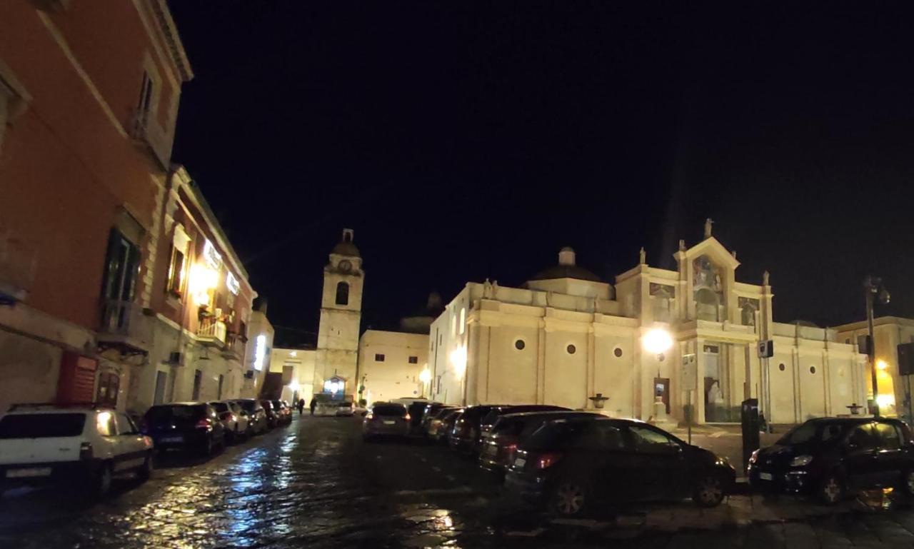 Dimora Della Marchesa - Al Duomo Apartment Manfredonia Exterior foto